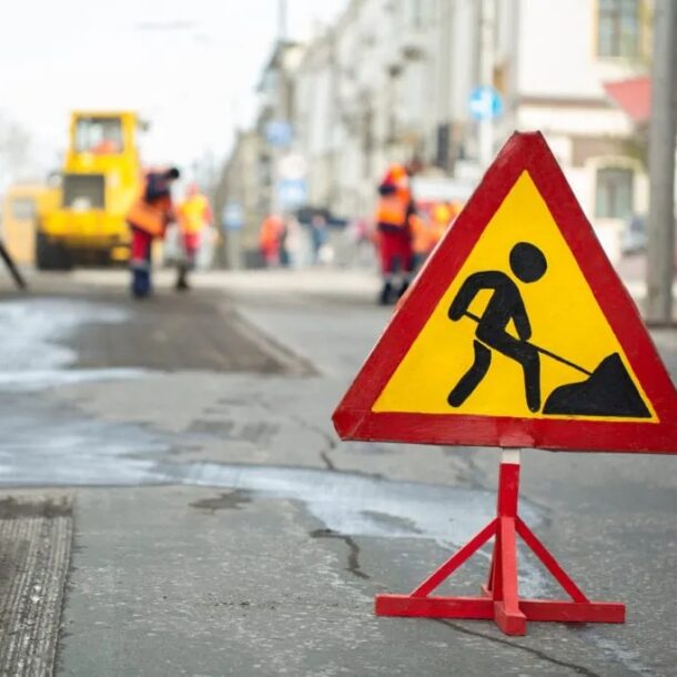 cantiere edile su strada