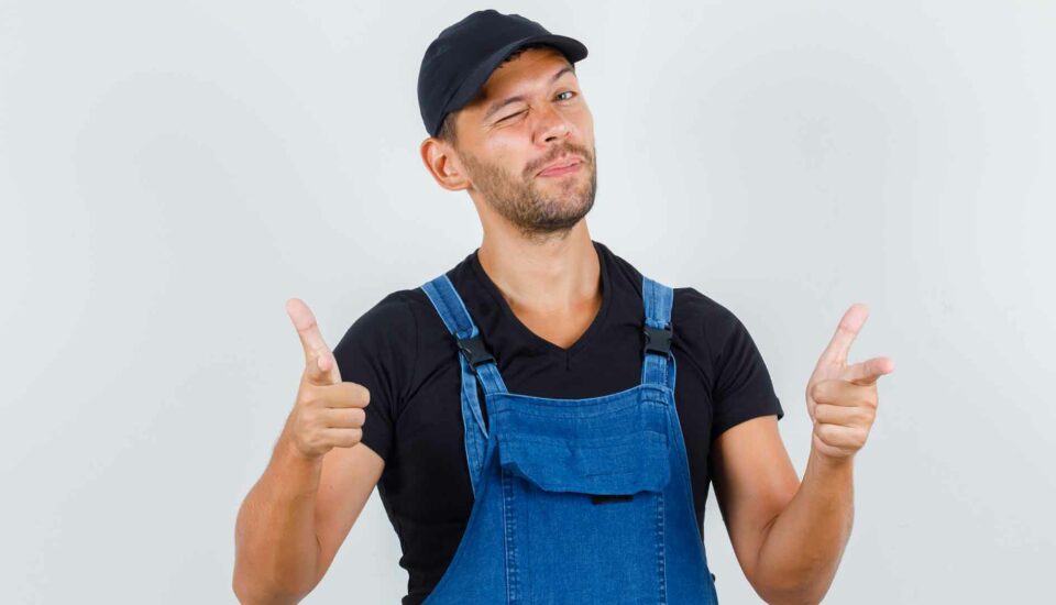 attrezzatura per un tecnico frigorista professionista